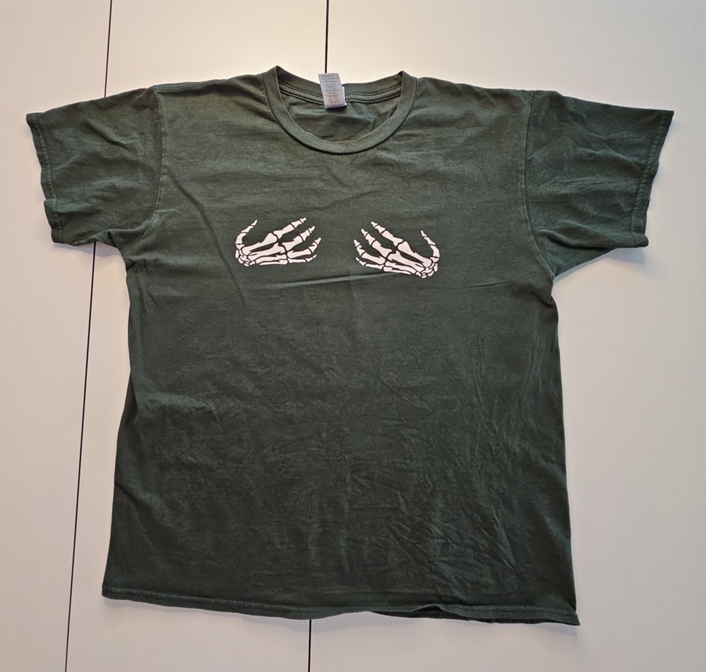 Gildan Skeleton Hands Graphic T Shirt XL Green Goth Grunge Halloween Streetwear